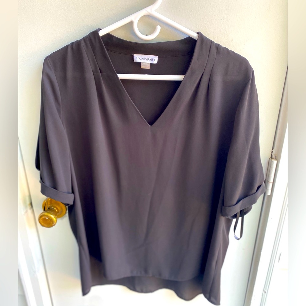 Calvin Klein Women's Black V-Neck Top